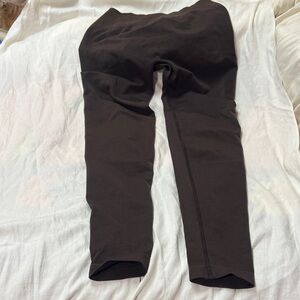 Elegant Women's Dark Leggings